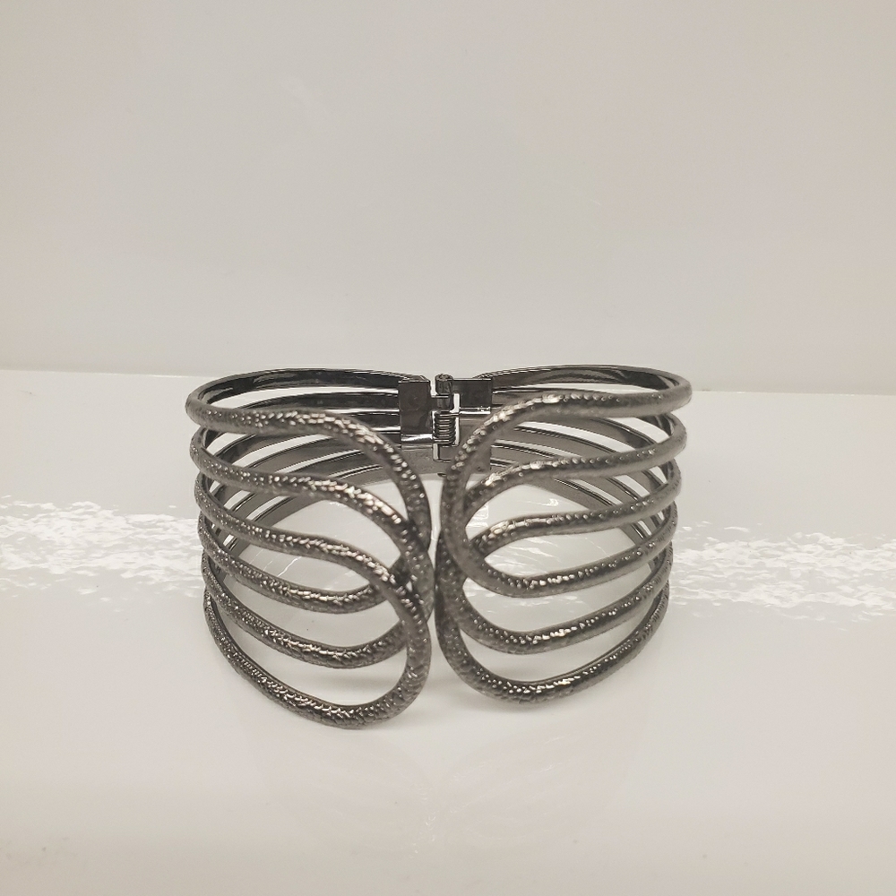 Cuff bracelet